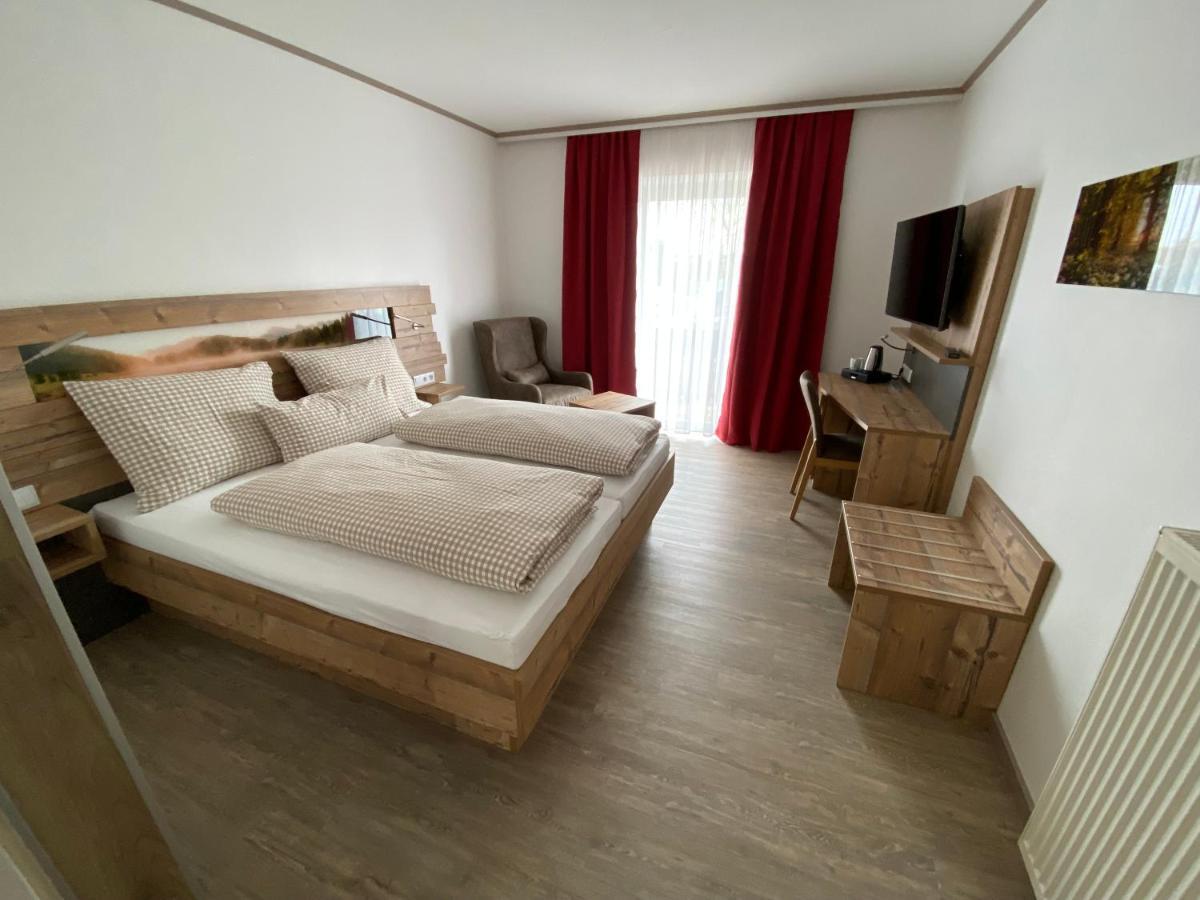 Hotel-Landgasthof Ploss Schonwald  Екстер'єр фото