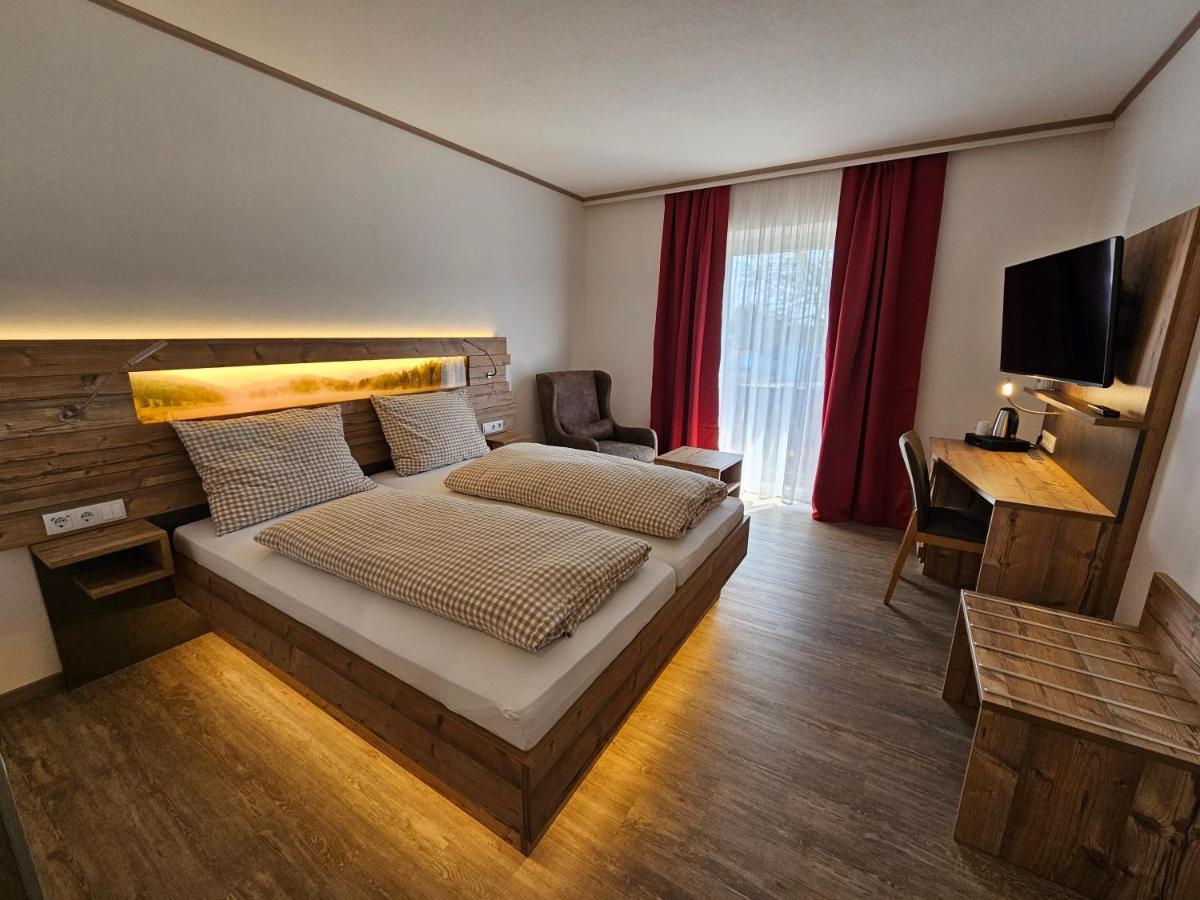Hotel-Landgasthof Ploss Schonwald  Екстер'єр фото